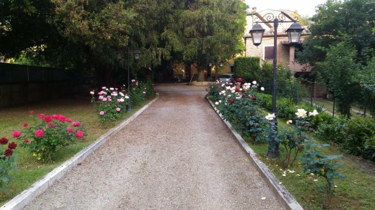 Il Tasso Hotel Pietraviva Buitenkant foto
